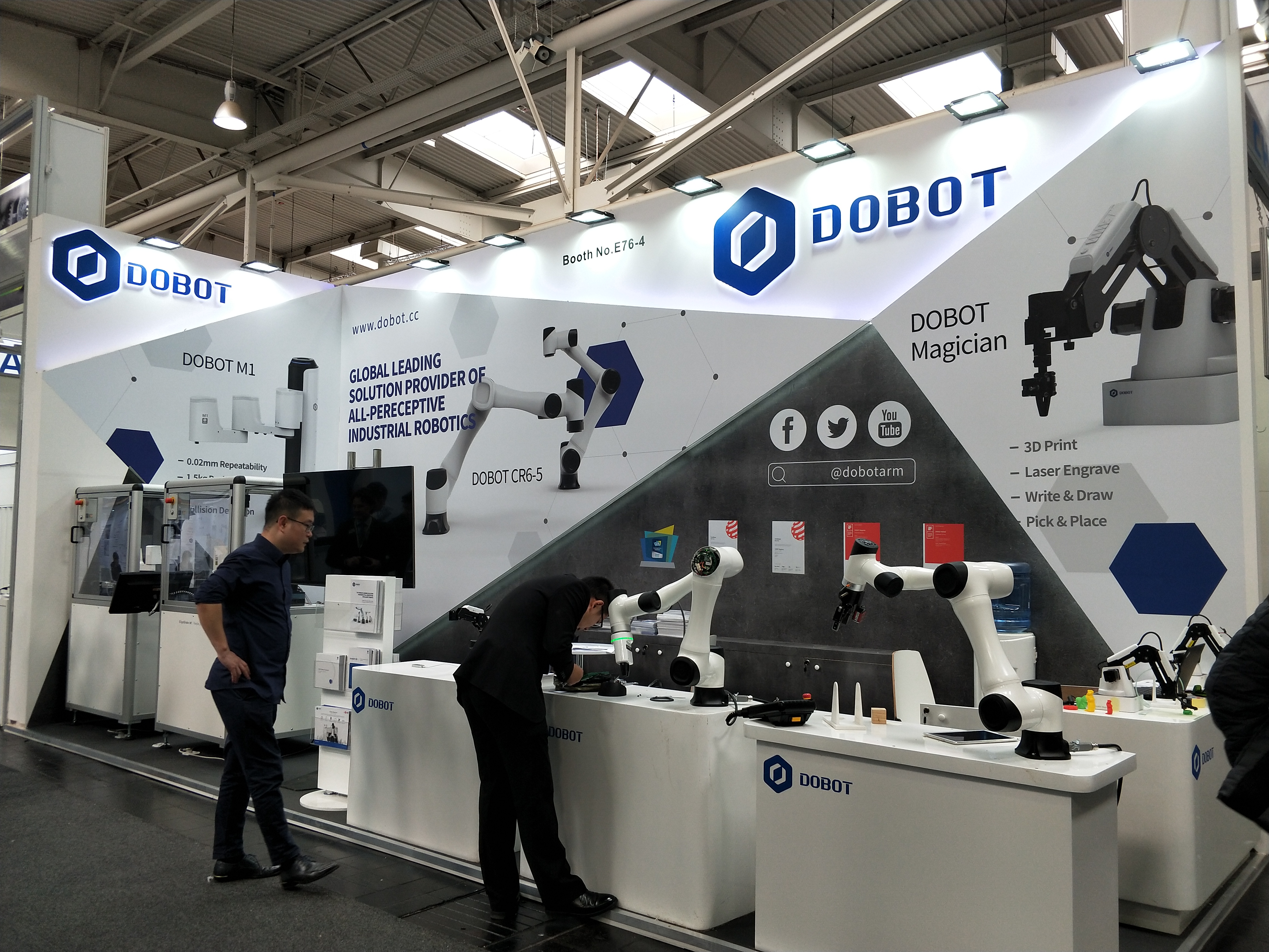 MEET DOBOT CR5, A Ground-breaking-ly Cost-Effective Collaborative 6-axis Robot Arm at the Hannover Messe 2019