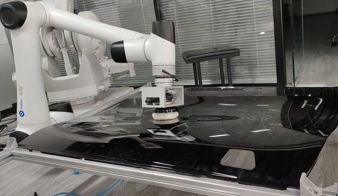 Sanding and Polishing of Car Roof Surface with CR5 Cobot